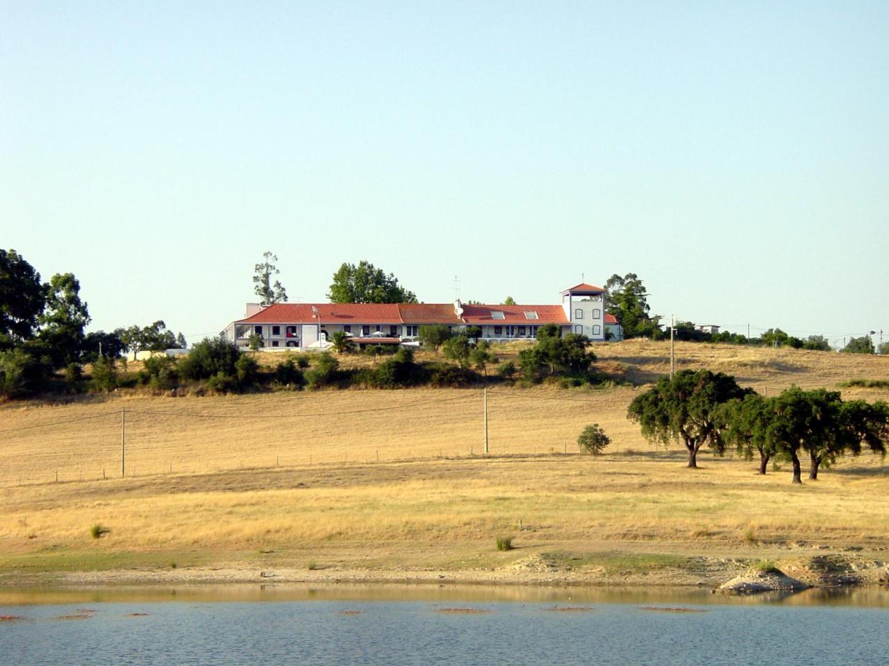 Monte Dos Arneiros Hotel Lavre Kültér fotó